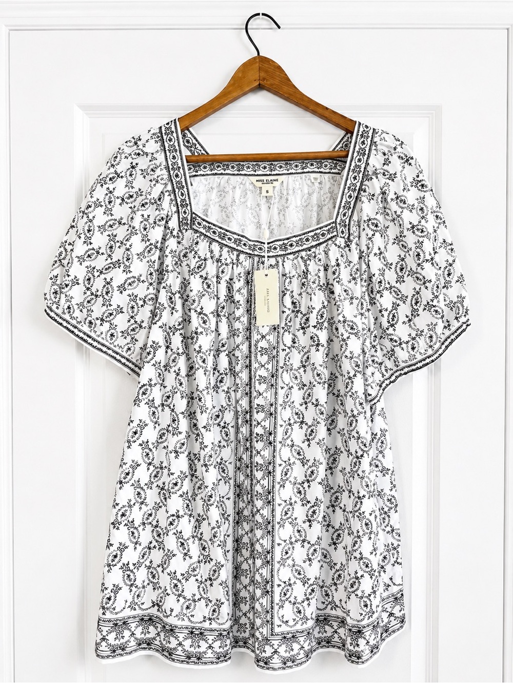 Max Studio NWT Boho Floral Peasant Blouse White Black Size 1X Puff Sleeve